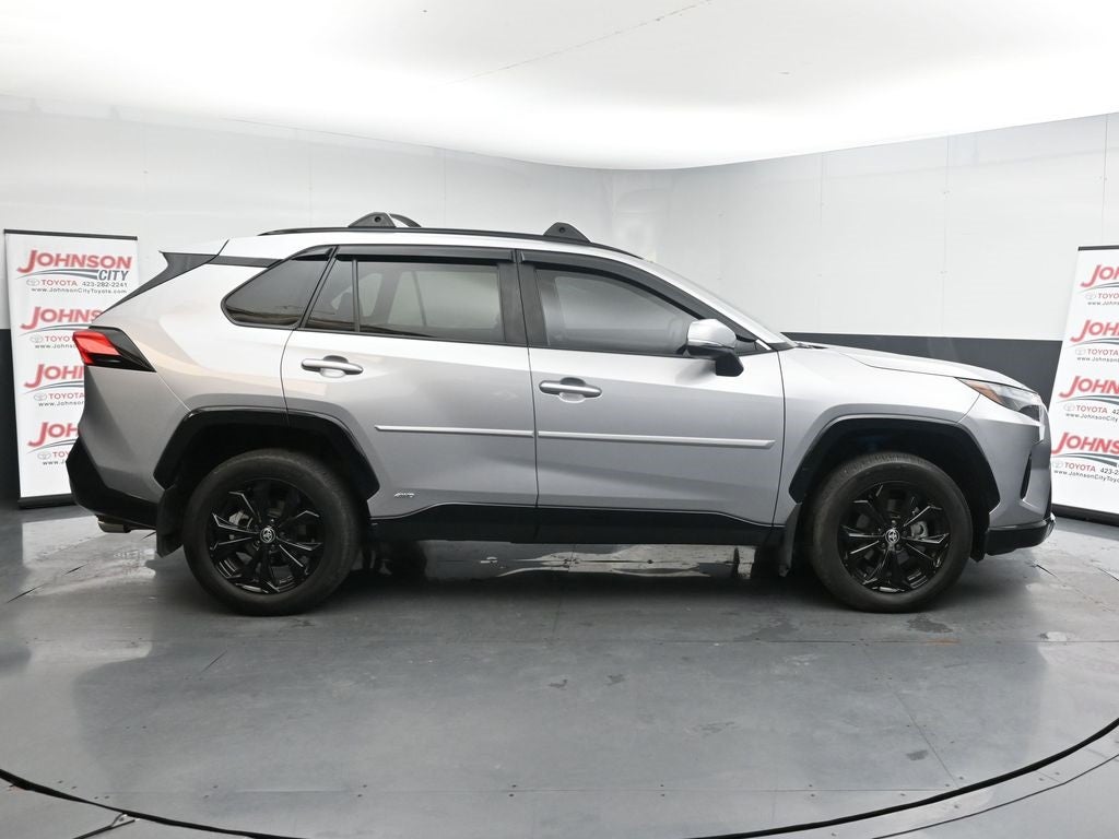 2023 Toyota RAV4 SE