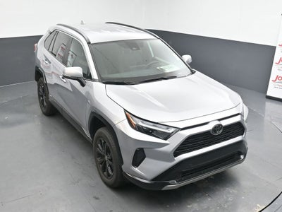 2025 Toyota RAV4 SE