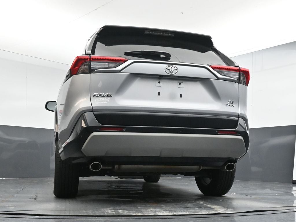 2025 Toyota RAV4 SE