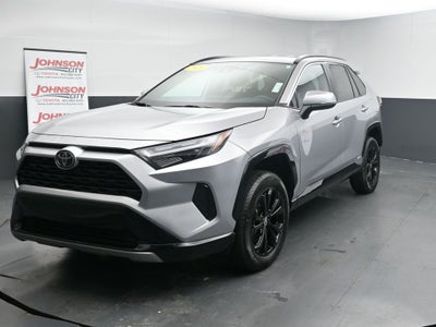 2025 Toyota RAV4 SE
