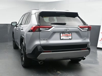 2025 Toyota RAV4 SE
