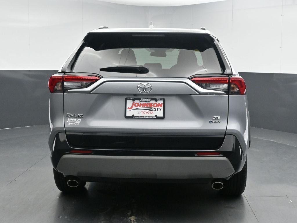 2025 Toyota RAV4 SE