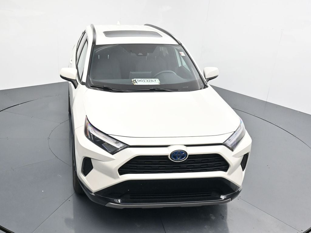 2022 Toyota RAV4 SE