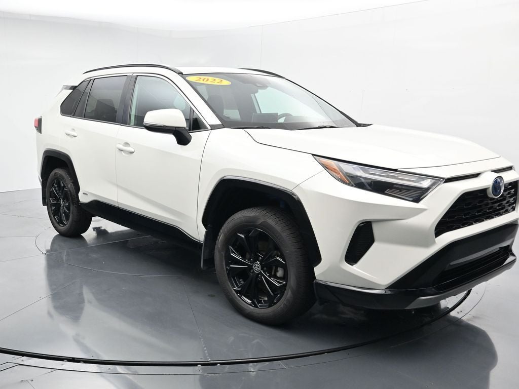 2022 Toyota RAV4 SE