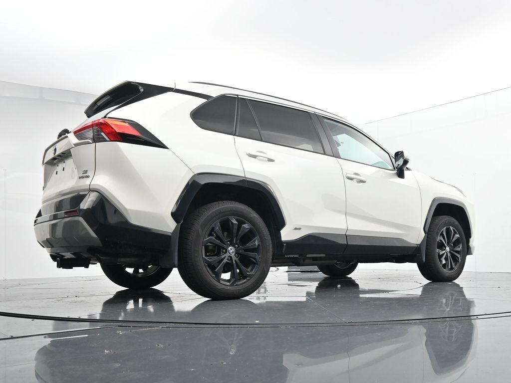 2022 Toyota RAV4 SE