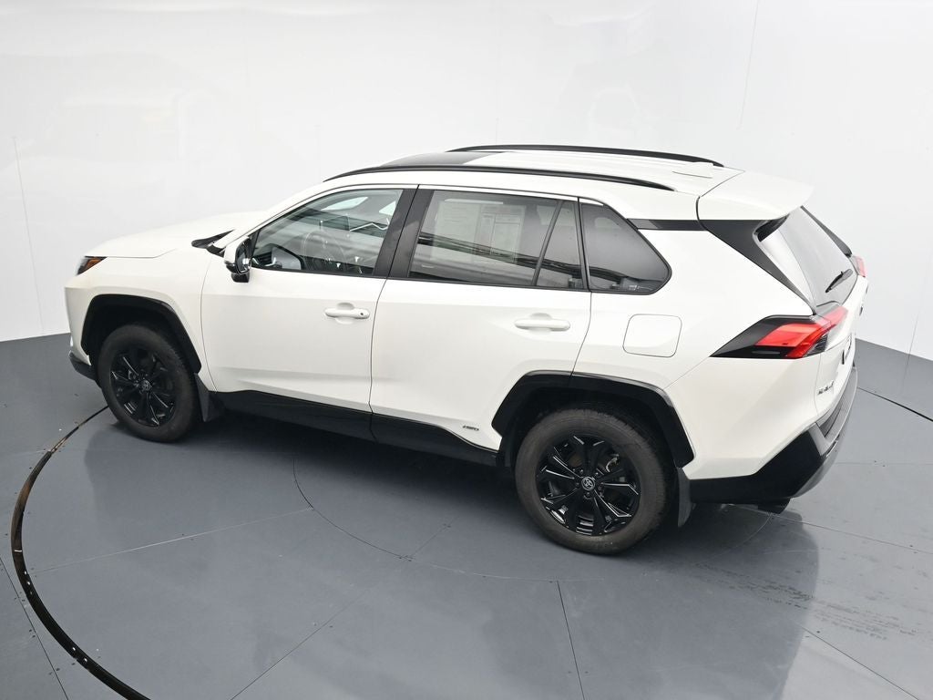 2022 Toyota RAV4 SE