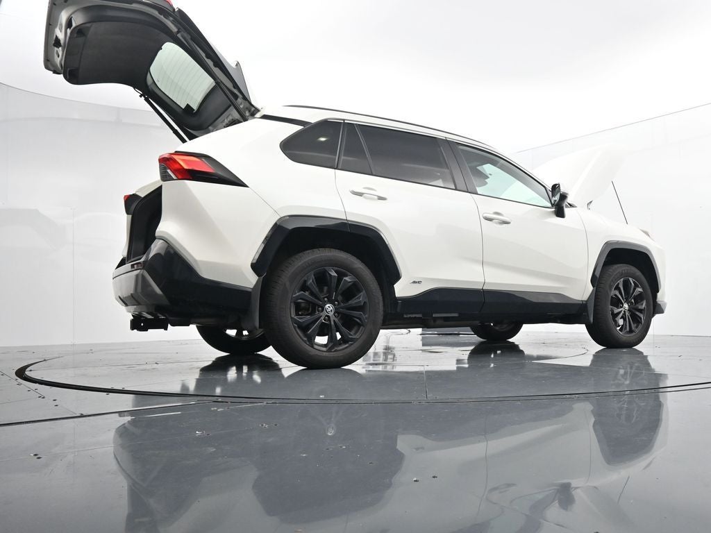 2022 Toyota RAV4 SE
