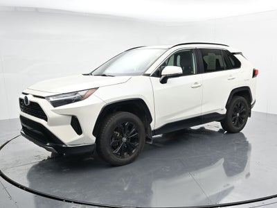 2022 Toyota RAV4 SE