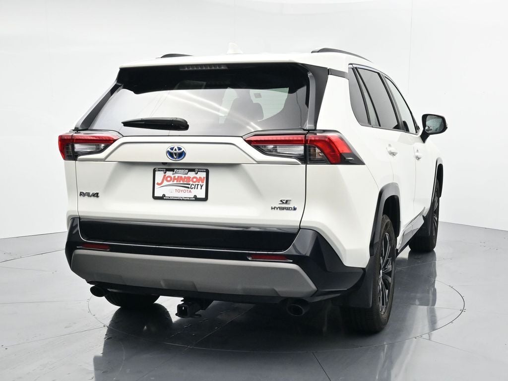 2022 Toyota RAV4 SE