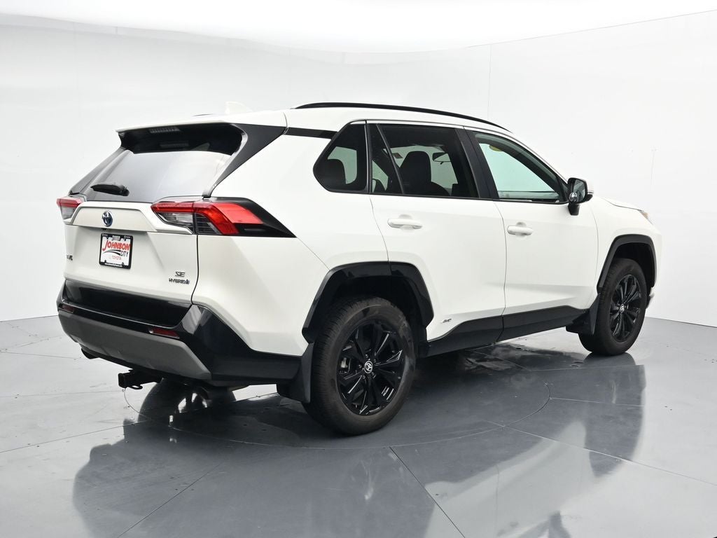 2022 Toyota RAV4 SE