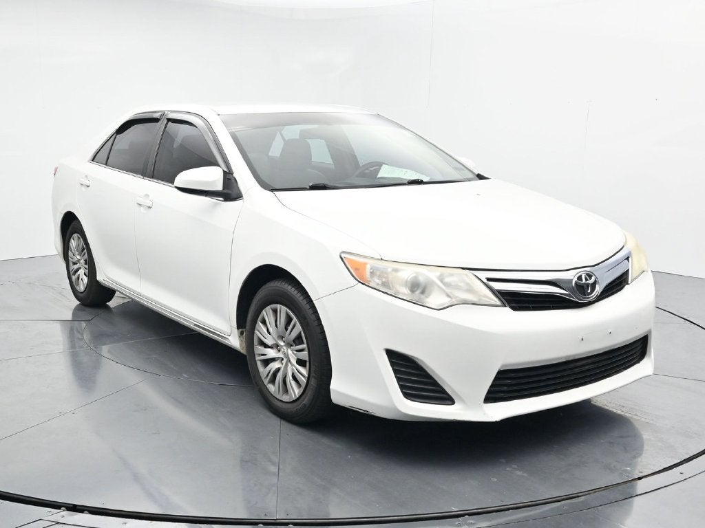 2014 Toyota Camry LE