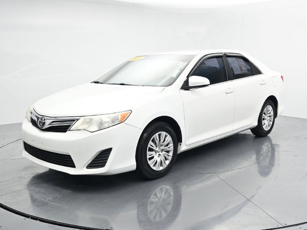 2014 Toyota Camry LE