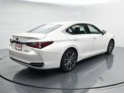 2022 Lexus ES 300h 300h