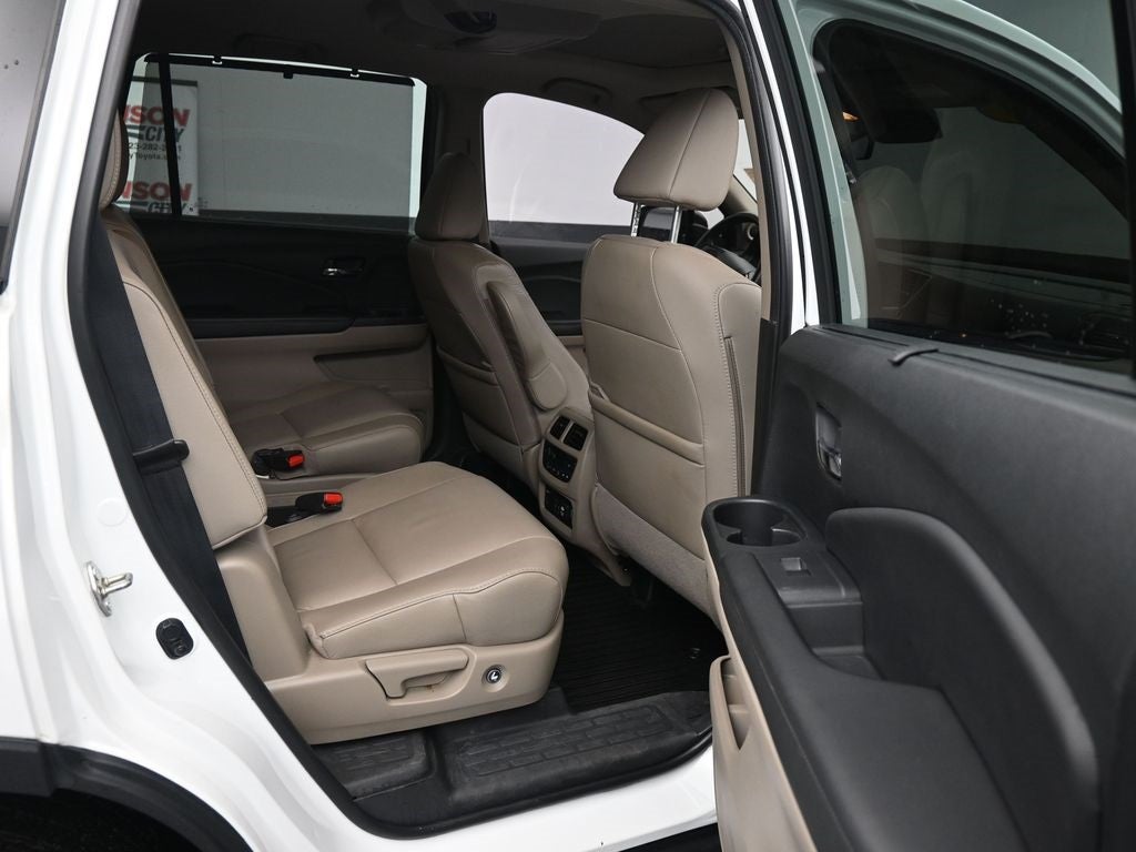 2021 Honda Pilot Touring 7 Passenger