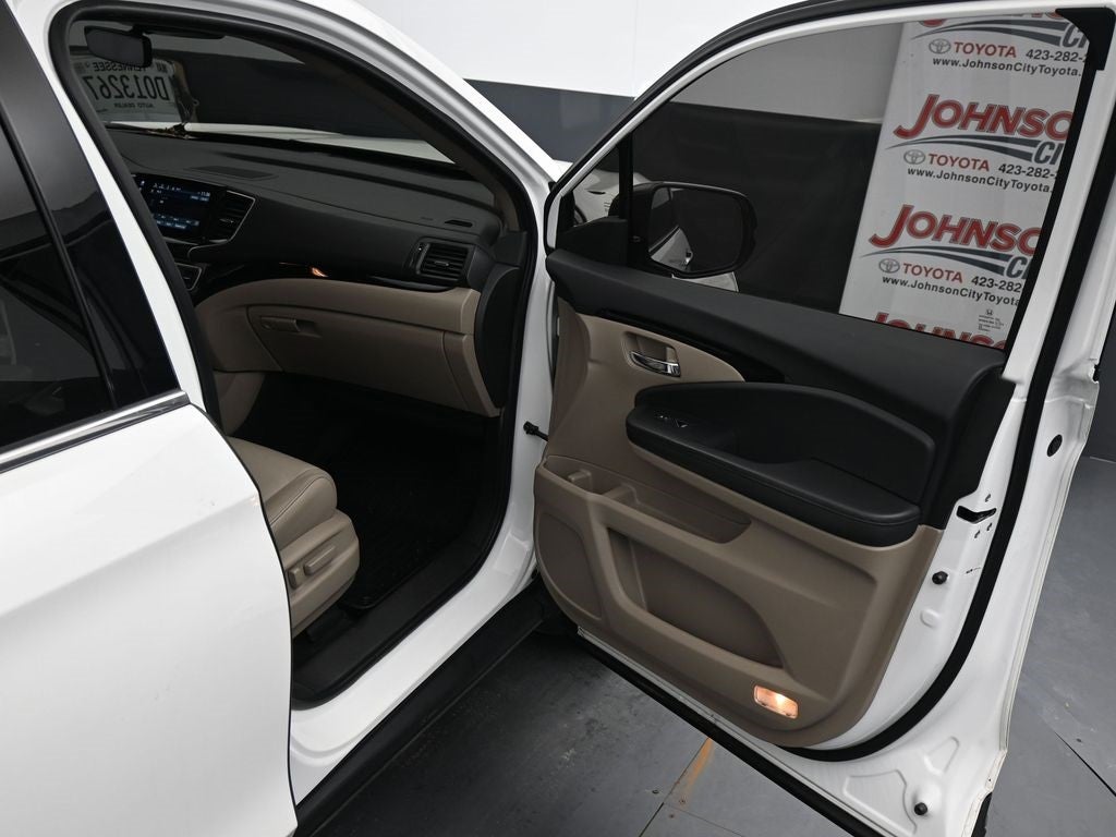2021 Honda Pilot Touring 7 Passenger