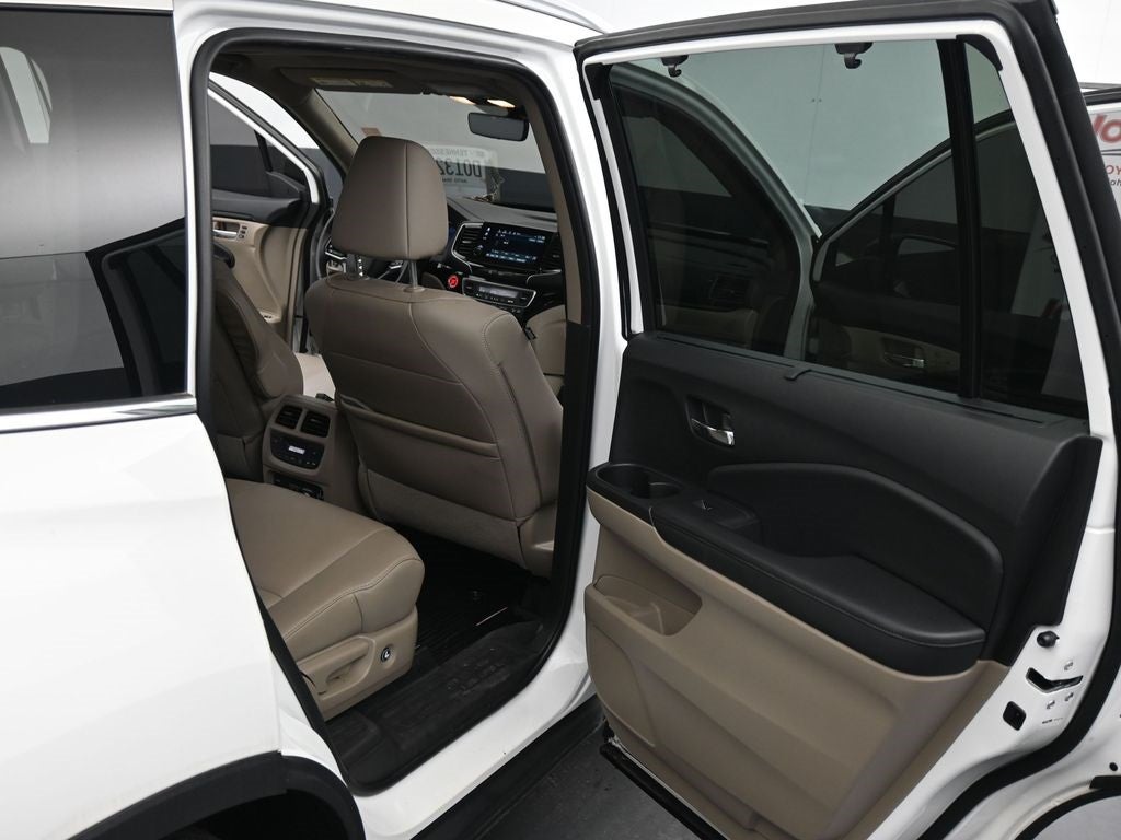 2021 Honda Pilot Touring 7 Passenger