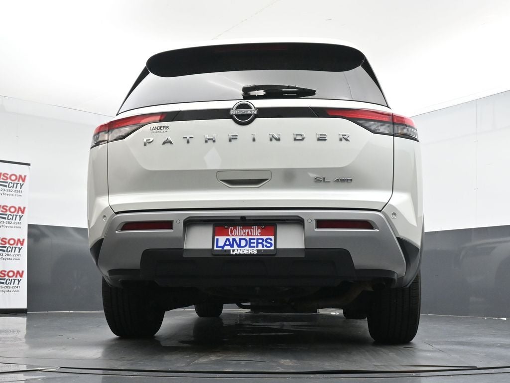 2023 Nissan Pathfinder SL