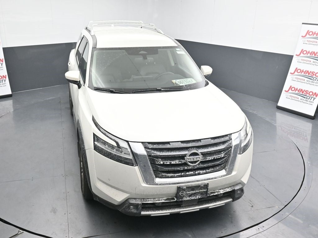 2022 Nissan Pathfinder SL