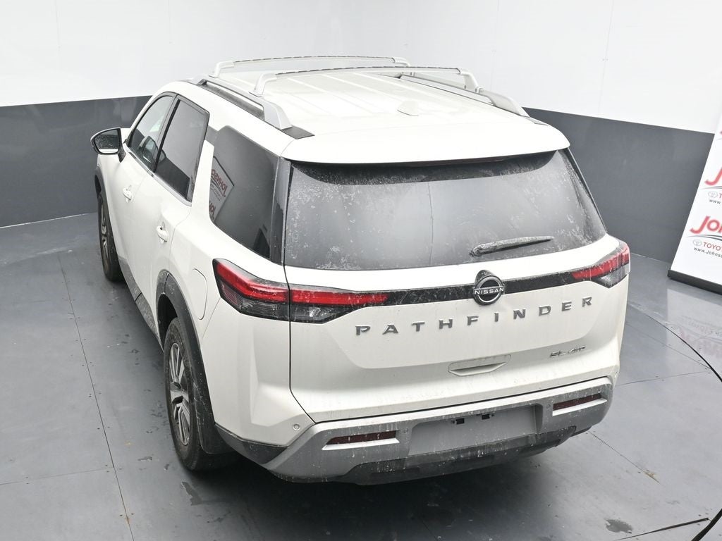 2022 Nissan Pathfinder SL