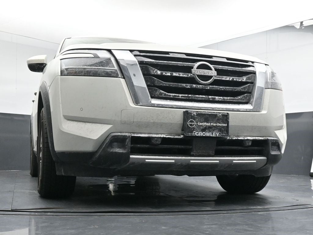 2022 Nissan Pathfinder SL