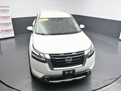 2022 Nissan Pathfinder SL