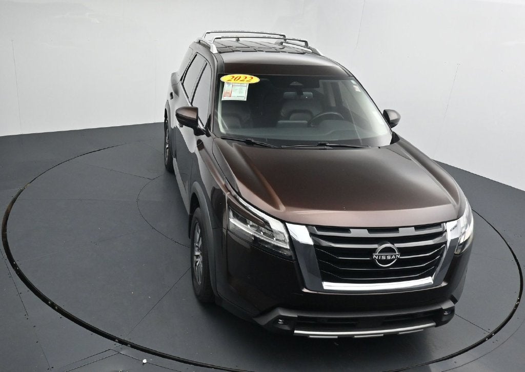 2022 Nissan Pathfinder SL