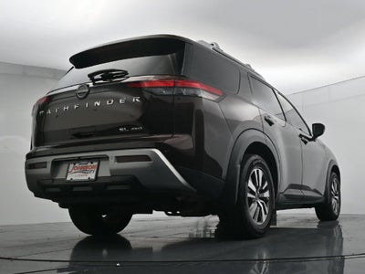 2022 Nissan Pathfinder SL