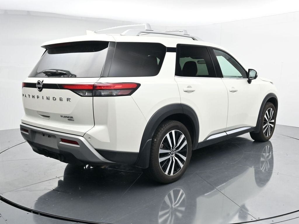 2023 Nissan Pathfinder Platinum