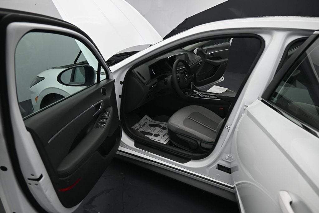 2022 Hyundai Sonata SE Power Windows/Locks