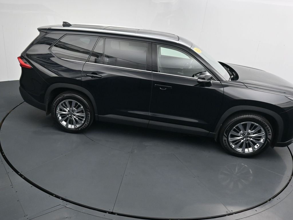 2024 Toyota Grand Highlander Platinum 3rd Row! Cooled Rear Seats!