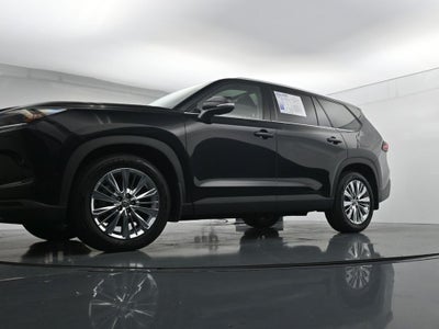 2024 Toyota Grand Highlander Platinum 3rd Row! Cooled Rear Seats!