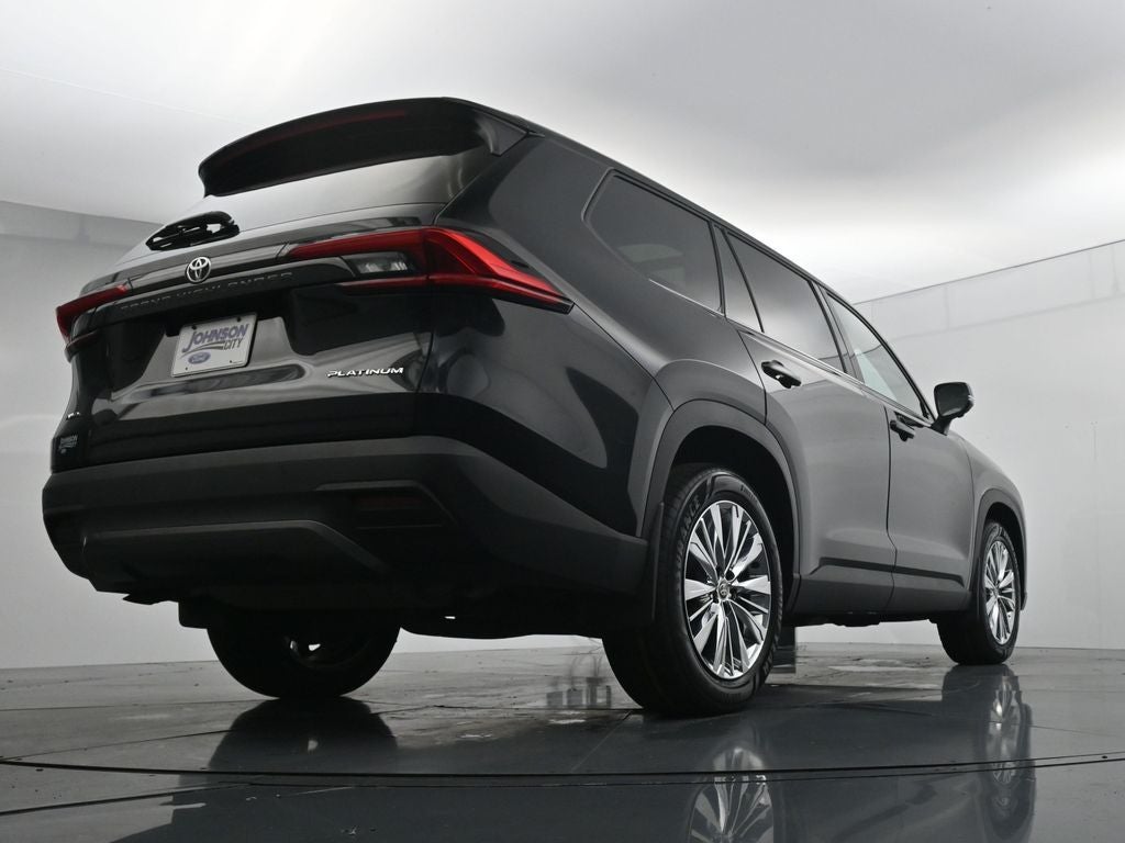 2024 Toyota Grand Highlander Platinum 3rd Row! Cooled Rear Seats!