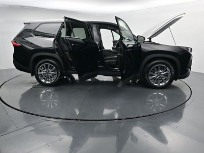 2024 Toyota Grand Highlander Platinum 3rd Row! Cooled Rear Seats!