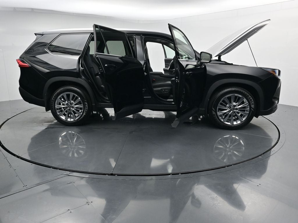2024 Toyota Grand Highlander Platinum 3rd Row! Cooled Rear Seats!