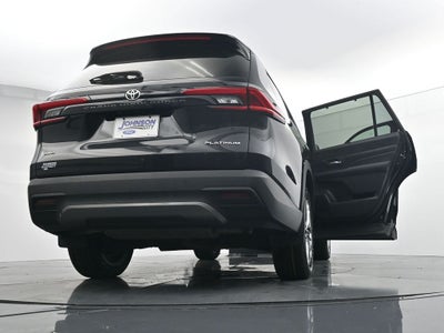 2024 Toyota Grand Highlander Platinum 3rd Row! Cooled Rear Seats!