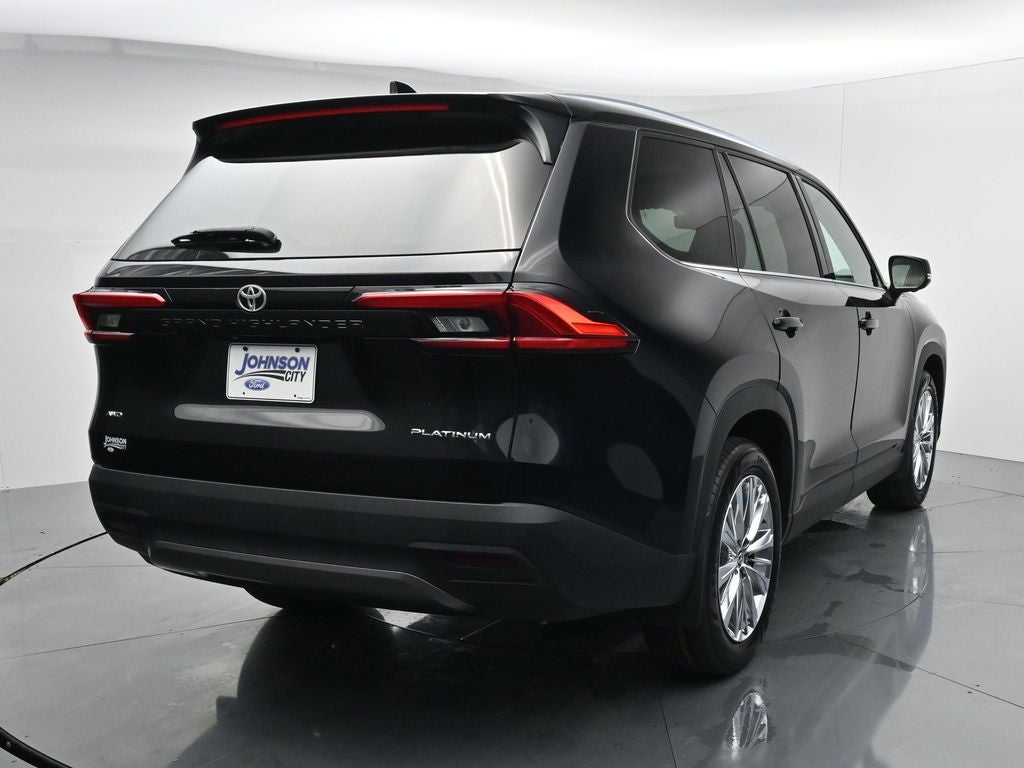 2024 Toyota Grand Highlander Platinum 3rd Row! Cooled Rear Seats!