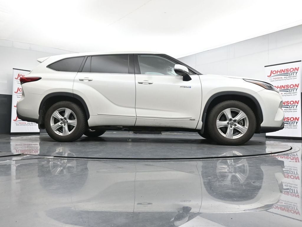 2020 Toyota Highlander LE