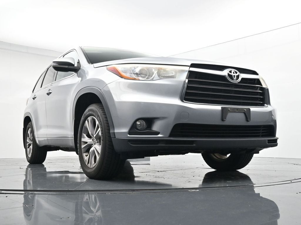 2016 Toyota Highlander LE Plus V6