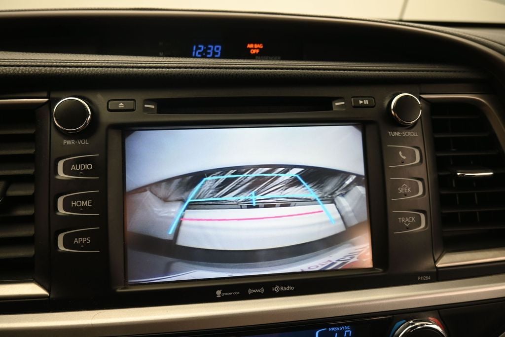 2016 Toyota Highlander LE Plus V6
