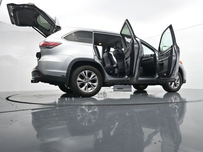 2016 Toyota Highlander LE Plus V6