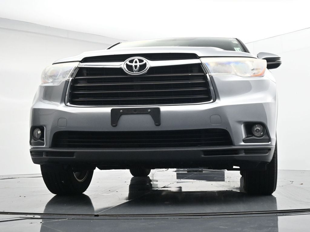 2016 Toyota Highlander LE Plus V6