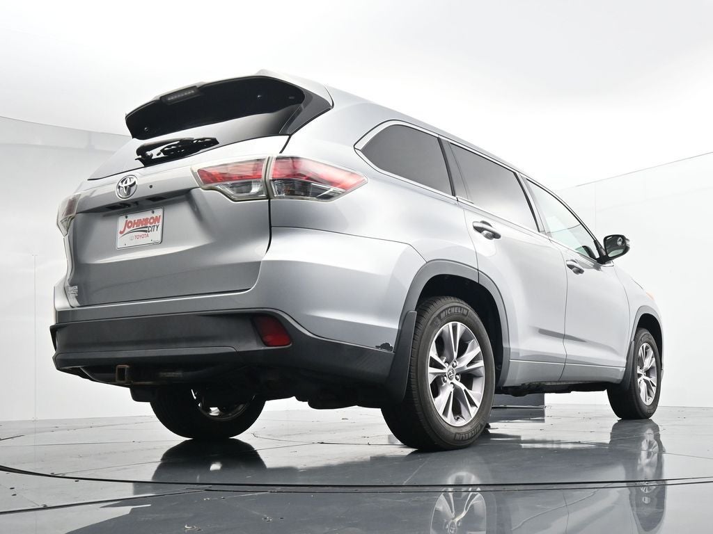 2016 Toyota Highlander LE Plus V6