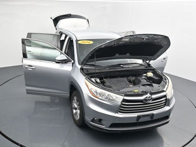 2016 Toyota Highlander LE Plus V6