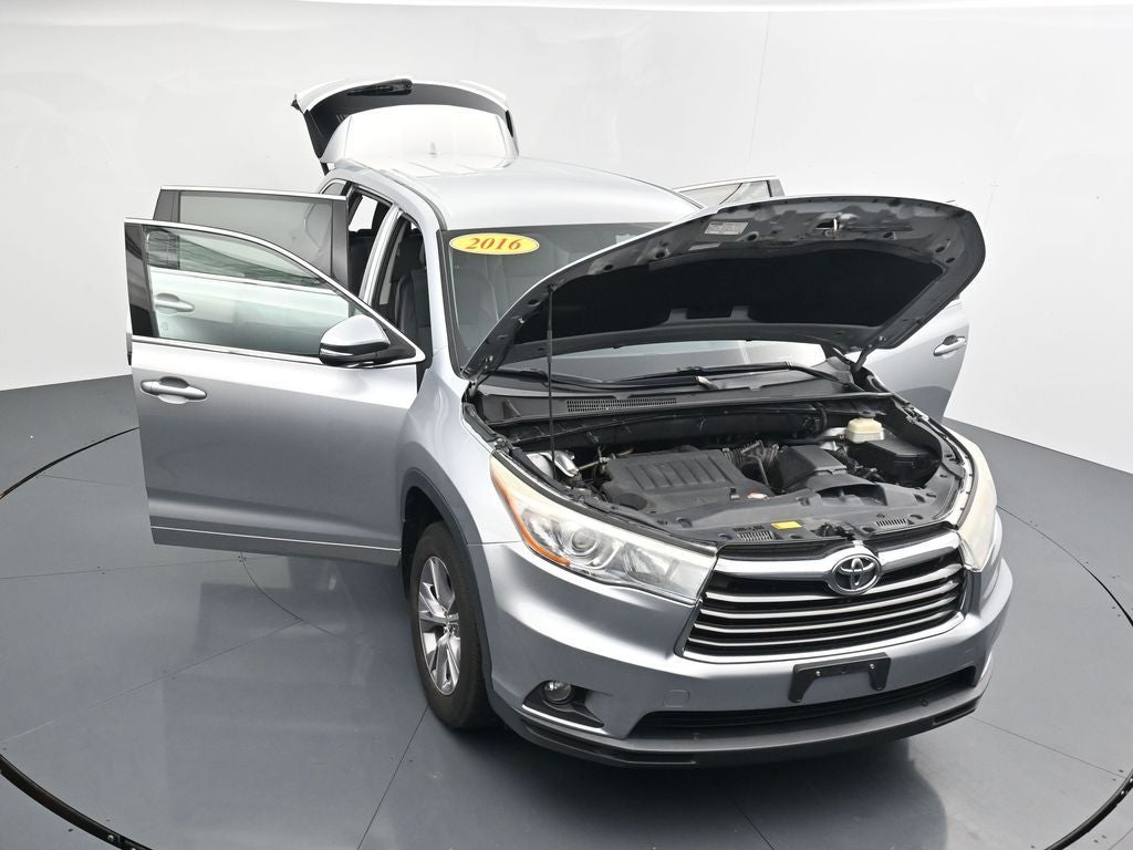 2016 Toyota Highlander LE Plus V6