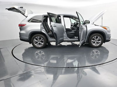 2016 Toyota Highlander LE Plus V6