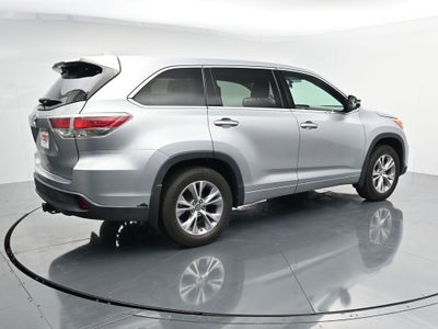 2016 Toyota Highlander LE Plus V6