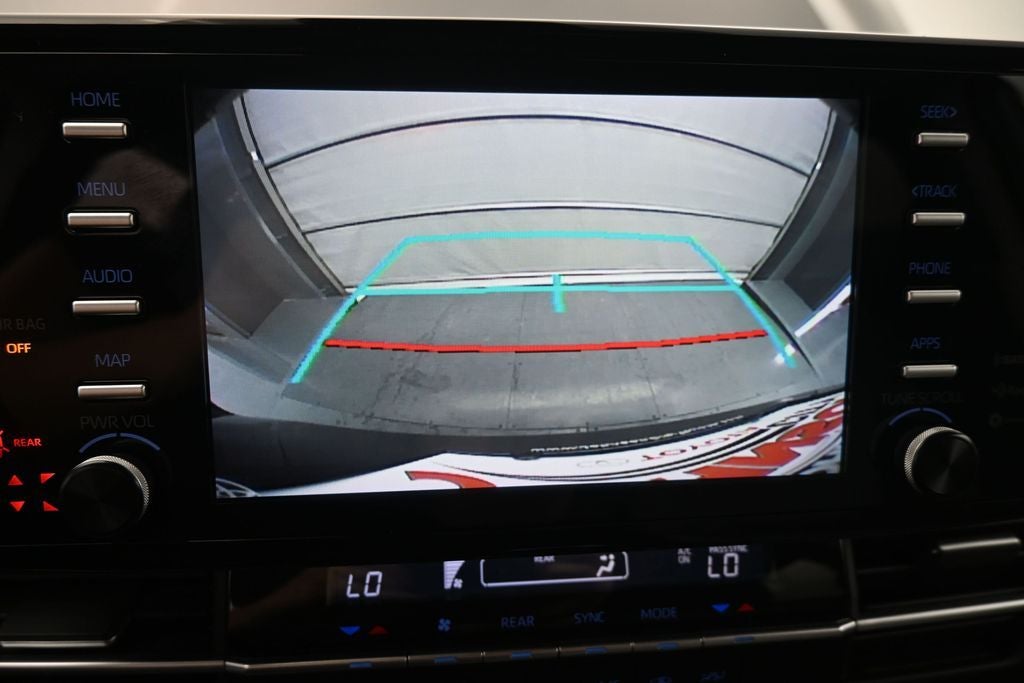 2022 Toyota Sienna LE 8 Passenger