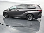 2022 Toyota Sienna LE 8 Passenger