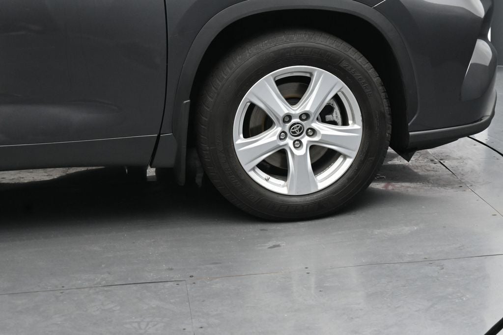 2020 Toyota Highlander LE