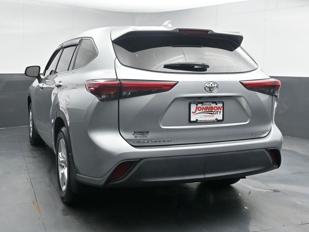 2021 Toyota Highlander LE